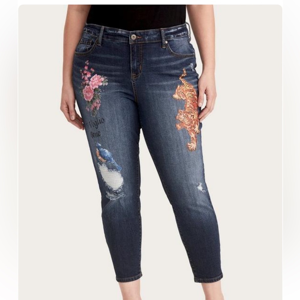 Torrid Girlfriend Oakdale Paint jeans size 24 Regular with bird and Asian tiger - Picture 2 of 14
